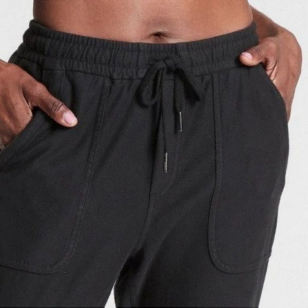 ATHLETA 'Farallon'‎ Jogger Pants in Black. Size 2 - Picture 3 of 11